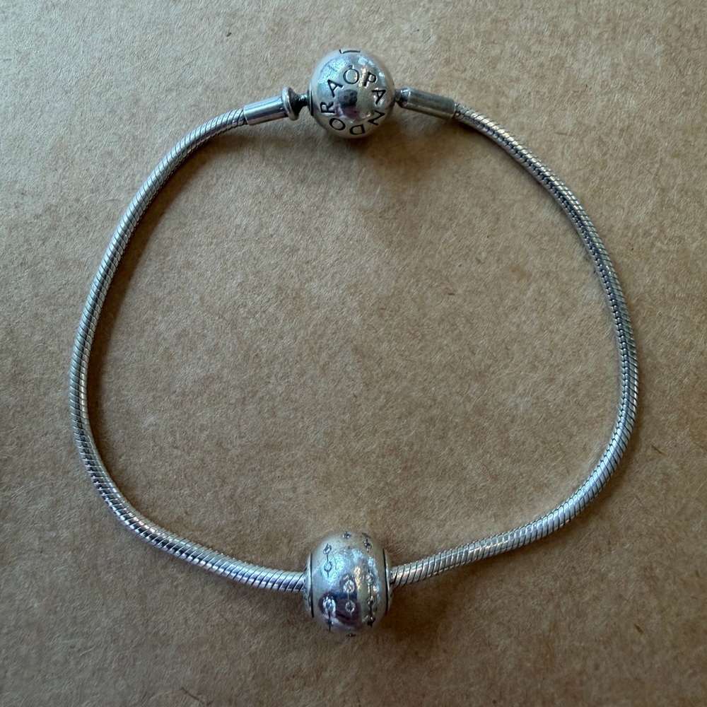 Pandora Sterling Silver Essence Bracelet with Trust Charm